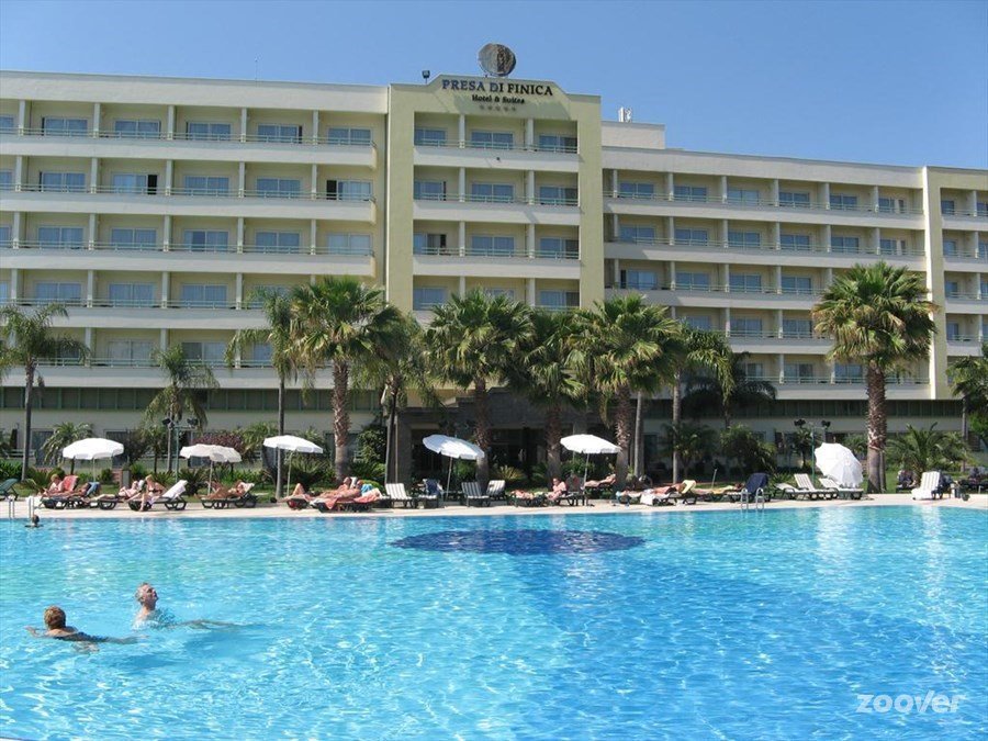 Presa Di Finica Hotel